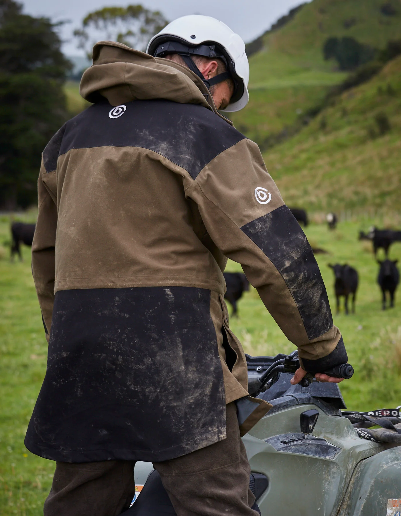 Mamaku Jacket - Image 4