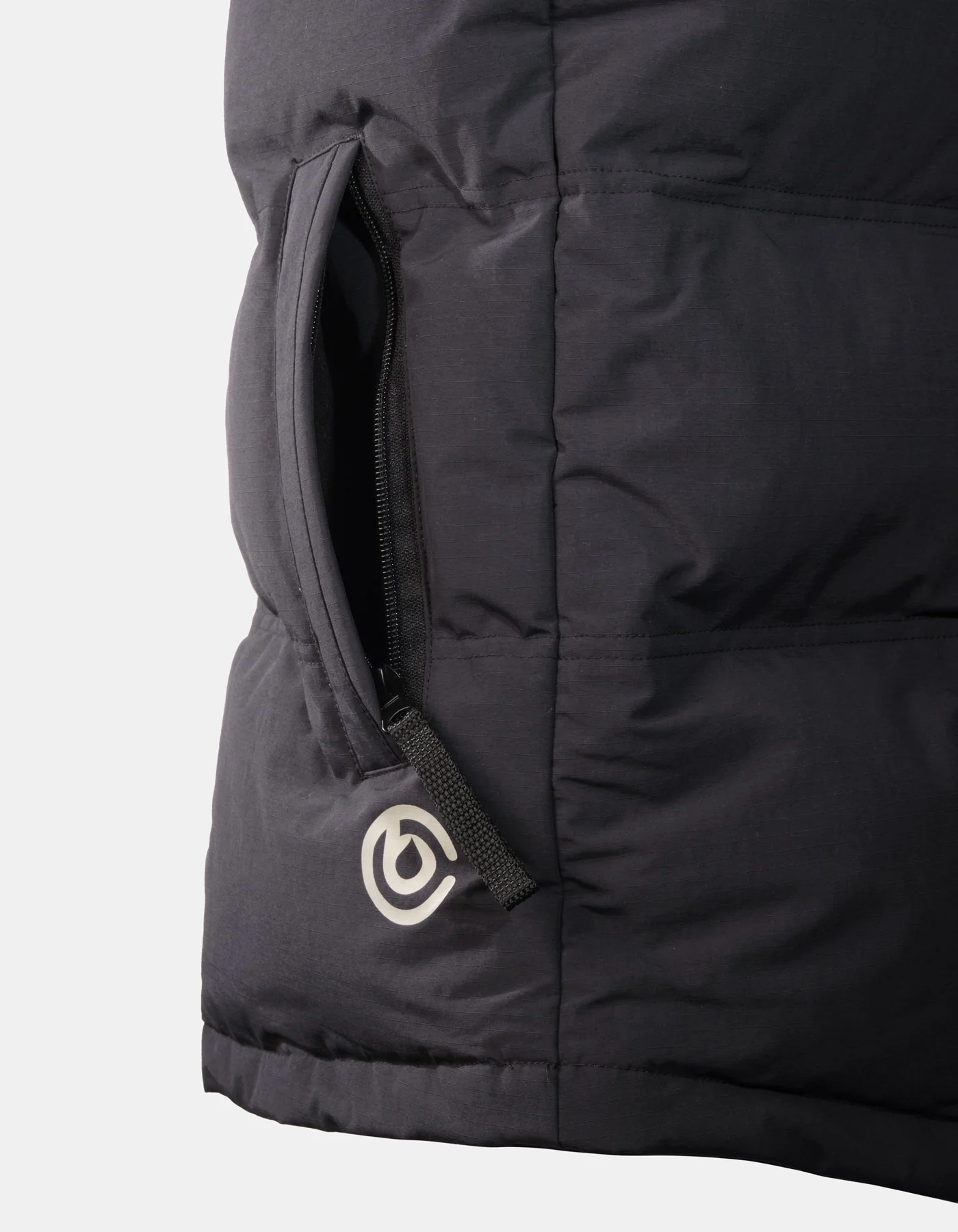 Rugged Mens Insulated Vest - Image 4